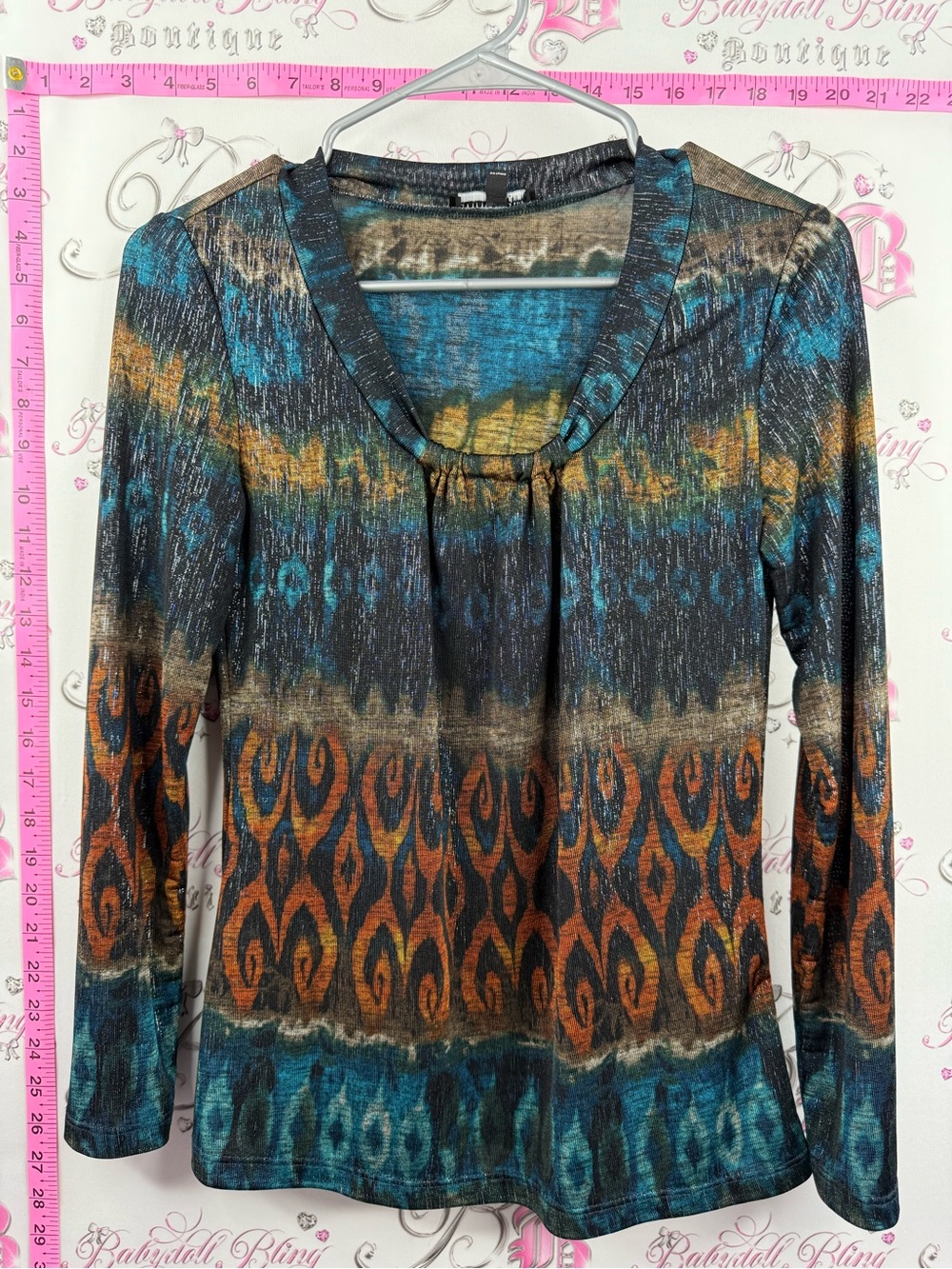 Conrad C shirt sparkly Long-Sleeve Scoop Neck Top in Teal & Orange Print